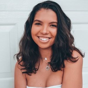 Meet your Posher, Krystal